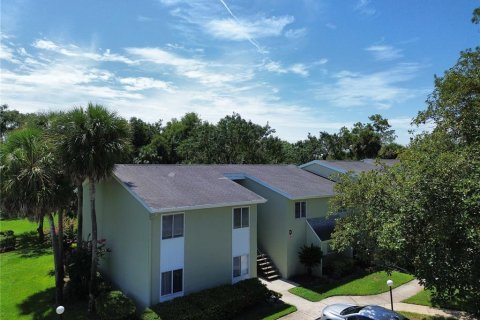Condo à Ocala, Floride, 2 chambres  № 2287543