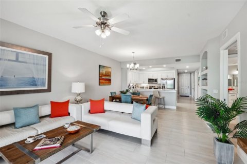 Condo in New Smyrna Beach, Florida, 3 bedrooms  № 2388156 - photo 2