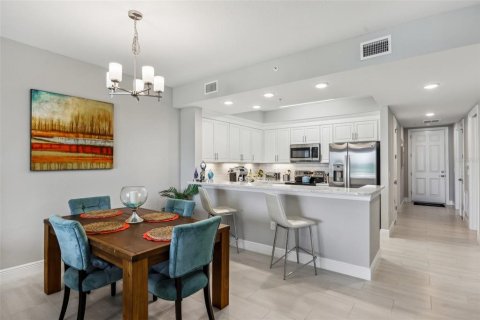 Condo in New Smyrna Beach, Florida, 3 bedrooms  № 2388156 - photo 5