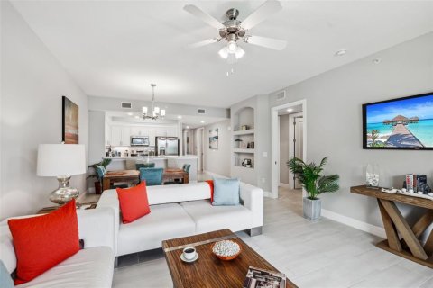 Condo in New Smyrna Beach, Florida, 3 bedrooms  № 2388156 - photo 3