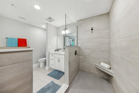 Condo in New Smyrna Beach, Florida, 3 bedrooms  № 2388156 - photo 19