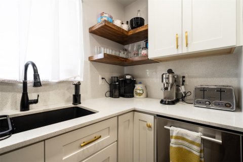 Купить кондоминиум в Дейви, Флорида 2 спальни, 91.97м2, № 1931608 - фото 11