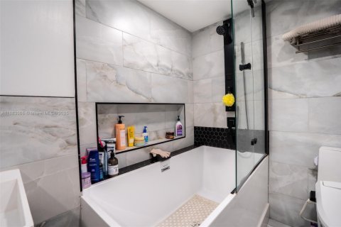 Купить кондоминиум в Дейви, Флорида 2 спальни, 91.97м2, № 1931608 - фото 16