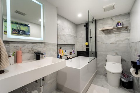 Купить кондоминиум в Дейви, Флорида 2 спальни, 91.97м2, № 1931608 - фото 15