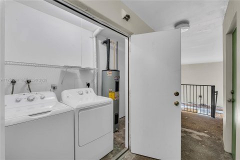 Condominio en venta en Lauderhill, Florida, 3 dormitorios, 125.42 m2 № 2030251 - foto 12