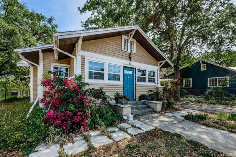 House in Tarpon Springs, Florida 3 bedrooms, 111.48 sq.m. № 1666435 - photo 2