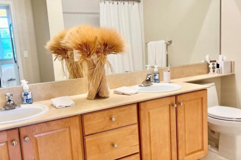 Condominio en alquiler en Wellington, Florida, 3 dormitorios, 138.61 m2 № 1098951 - foto 1