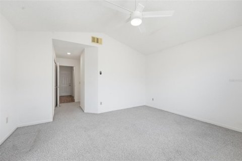 House in St. Lucie, Florida 2 bedrooms, 121.24 sq.m. № 2233269 - photo 15