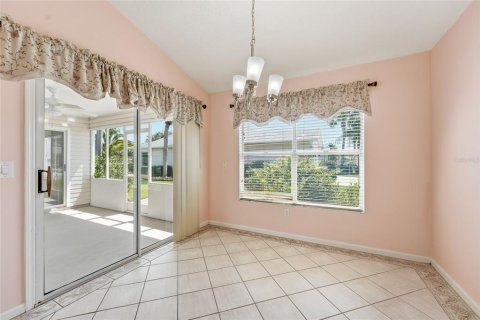House in St. Lucie, Florida 2 bedrooms, 121.24 sq.m. № 2233269 - photo 11