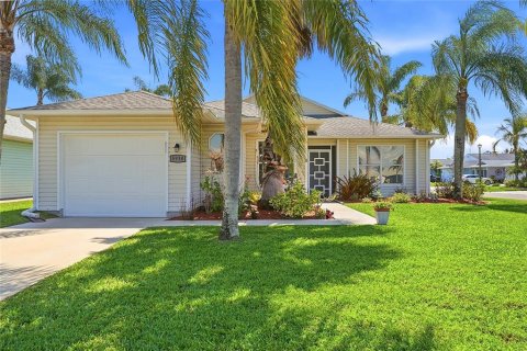 House in St. Lucie, Florida 2 bedrooms, 121.24 sq.m. № 2233269 - photo 3