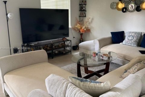 Condominio en venta en North Miami Beach, Florida, 3 dormitorios, 104.89 m2 № 2078033 - foto 8