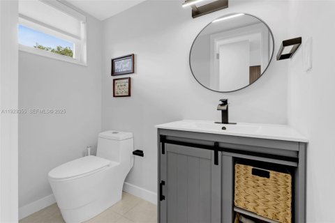 Adosado en venta en Miami, Florida, 2 dormitorios, 117.61 m2 № 1989667 - foto 12