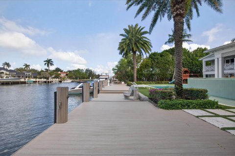 House in Fort Lauderdale, Florida 4 bedrooms, 329.25 sq.m. № 2147357 - photo 25