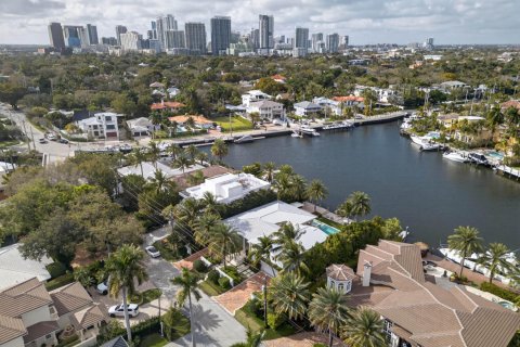 House in Fort Lauderdale, Florida 4 bedrooms, 329.25 sq.m. № 2147357 - photo 28