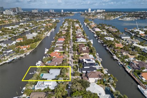House in Fort Lauderdale, Florida 4 bedrooms, 329.25 sq.m. № 2147357 - photo 26