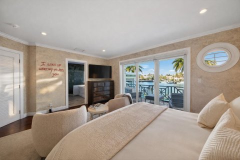 House in Fort Lauderdale, Florida 4 bedrooms, 329.25 sq.m. № 2147357 - photo 12