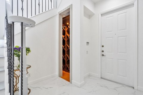 Adosado en venta en Hollywood, Florida, 3 dormitorios, 219.81 m2 № 2017224 - foto 7