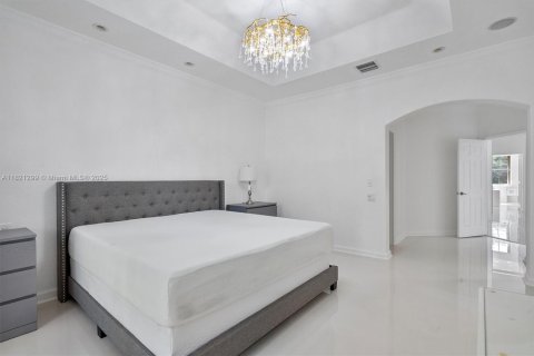 Adosado en venta en Hollywood, Florida, 3 dormitorios, 219.81 m2 № 2017224 - foto 28