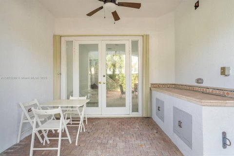 Adosado en venta en Hollywood, Florida, 3 dormitorios, 219.81 m2 № 2017224 - foto 21