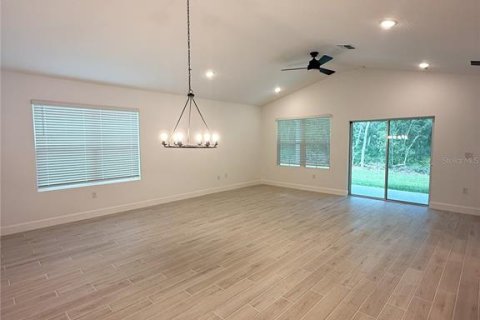 Villa ou maison à louer à Ocala, Floride: 3 chambres, 194.54 m2 № 1908411 - photo 6