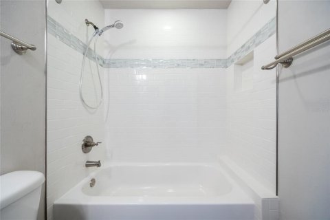 Casa en venta en Gainesville, Florida, 2 dormitorios, 136.66 m2 № 1566495 - foto 18