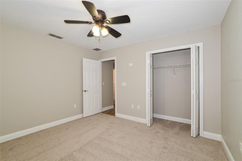 House in Winter Haven, Florida 3 bedrooms, 172.71 sq.m. № 1911779 - photo 16