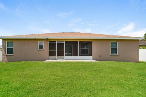 House in Winter Haven, Florida 3 bedrooms, 172.71 sq.m. № 1911779 - photo 19