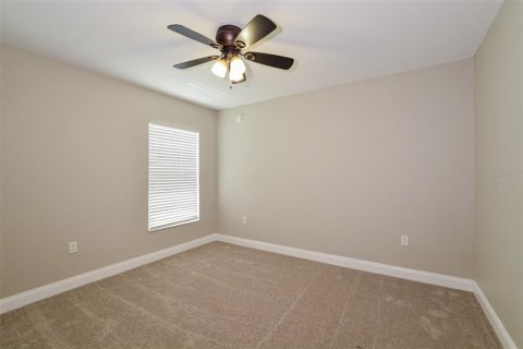 House in Winter Haven, Florida 3 bedrooms, 172.71 sq.m. № 1911779 - photo 15