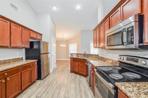 House in Winter Haven, Florida 3 bedrooms, 172.71 sq.m. № 1911779 - photo 7