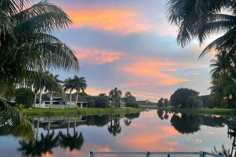 Villa ou maison à louer à Wellington, Floride: 4 chambres, 210.42 m2 № 930070 - photo 1
