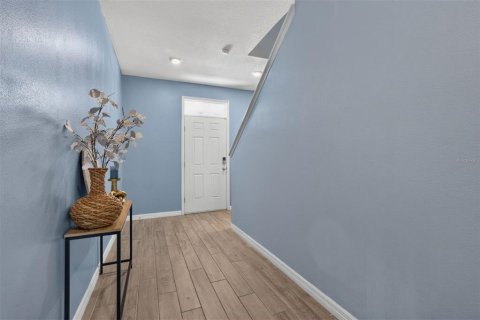 Villa ou maison à louer à Gainesville, Floride: 5 chambres, 220.18 m2 № 2167653 - photo 4