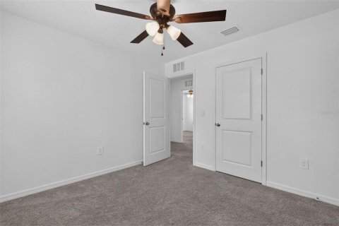 Villa ou maison à louer à Gainesville, Floride: 5 chambres, 220.18 m2 № 2167653 - photo 29