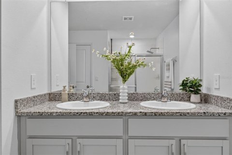 Villa ou maison à louer à Gainesville, Floride: 5 chambres, 220.18 m2 № 2167653 - photo 24