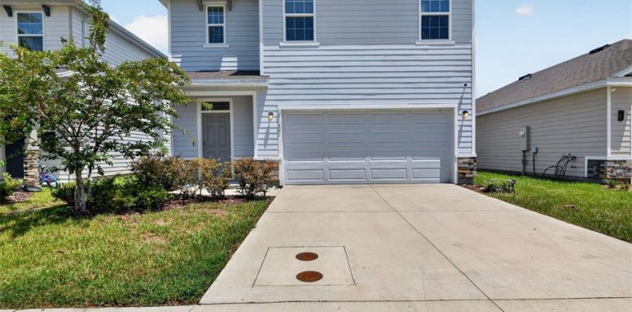Villa ou maison à Gainesville, Floride 5 chambres, 220.18 m2 № 2167653
