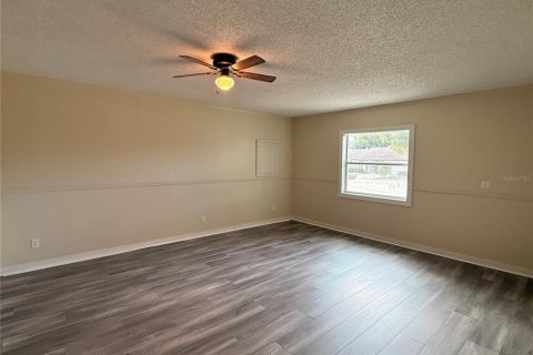 Villa ou maison à vendre à Winter Haven, Floride: 3 chambres, 146.41 m2 № 2400221 - photo 25