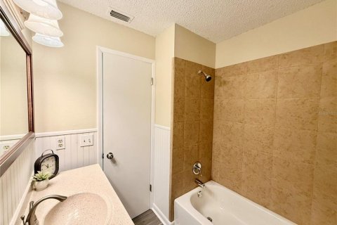 Villa ou maison à vendre à Winter Haven, Floride: 3 chambres, 146.41 m2 № 2400221 - photo 29