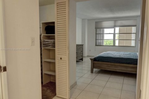 Copropriété à louer à Key Biscayne, Floride: 1 chambre, 83.15 m2 № 1700500 - photo 4