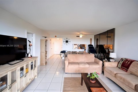 Copropriété à louer à Key Biscayne, Floride: 1 chambre, 83.15 m2 № 1700500 - photo 7