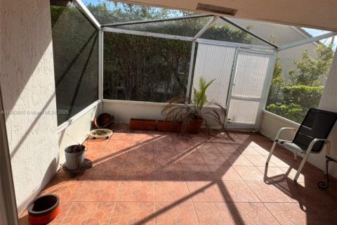 House in Delray Beach, Florida 3 bedrooms, 145.86 sq.m. № 1955307 - photo 23