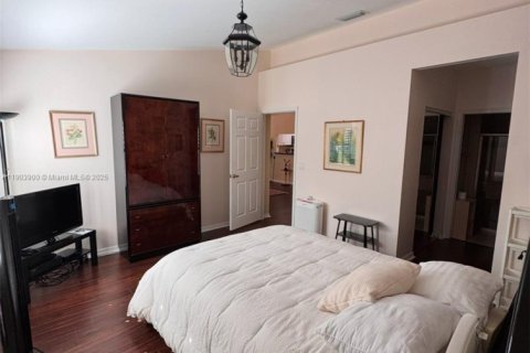 House in Delray Beach, Florida 3 bedrooms, 145.86 sq.m. № 1955307 - photo 14