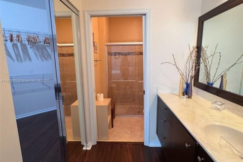 House in Delray Beach, Florida 3 bedrooms, 145.86 sq.m. № 1955307 - photo 17