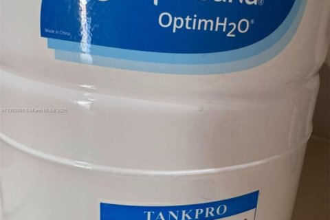 House in Delray Beach, Florida 3 bedrooms, 145.86 sq.m. № 1955307 - photo 8