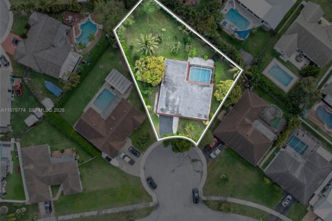 House in Davie, Florida 3 bedrooms, 181.44 sq.m. № 2044287 - photo 2