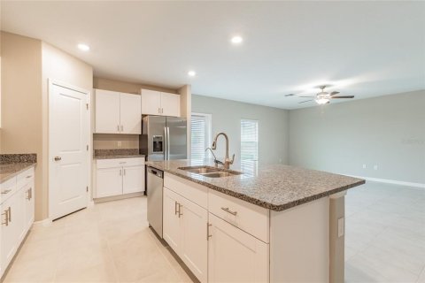 Villa ou maison à vendre à Sun City Center, Floride: 5 chambres, 210.33 m2 № 2134809 - photo 12