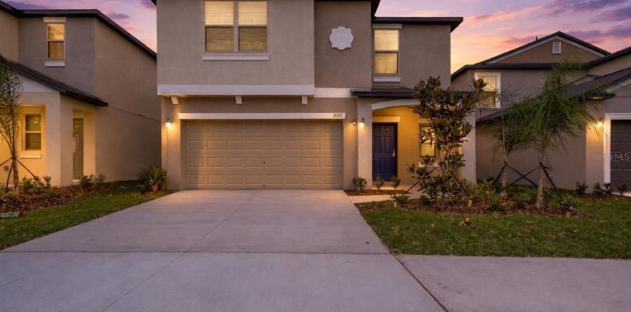 Villa ou maison à Sun City Center, Floride 5 chambres, 210.33 m2 № 2134809