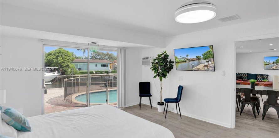 Casa en Hollywood, Florida 5 dormitorios, 208.29 m2 № 2152706