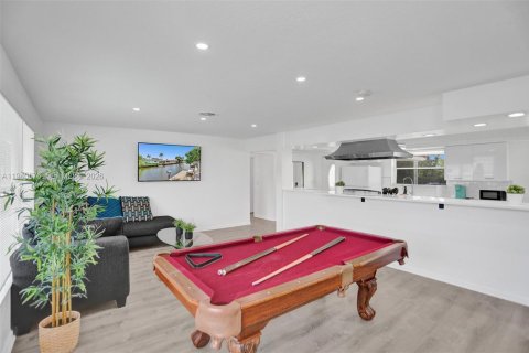 Casa en venta en Hollywood, Florida, 5 dormitorios, 208.29 m2 № 2152706 - foto 15