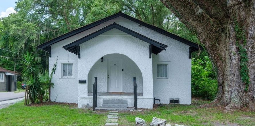 House in Gainesville, Florida 3 bedrooms, 109.25 sq.m. № 2197819
