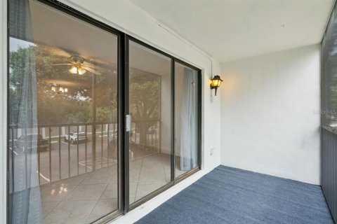 Condo in Orlando, Florida, 2 bedrooms  № 2207565 - photo 10