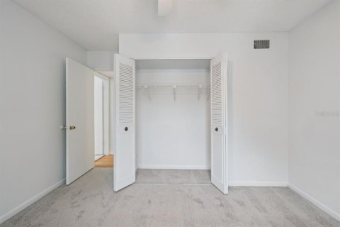 Condo in Orlando, Florida, 2 bedrooms  № 2207565 - photo 20